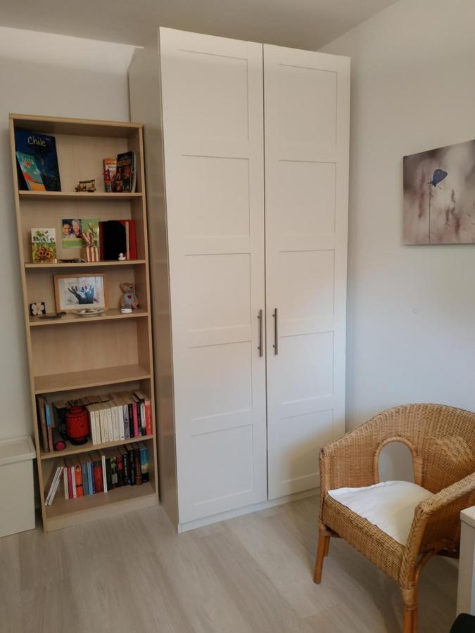 Bed & Breakfast Bonn 24 Mai Bis14 Juni Mit Hund In Der Wohnung Экстерьер фото